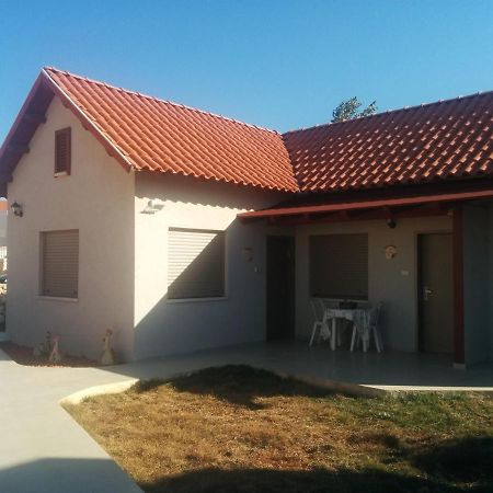 נוריות בגלבוע 1 Villa Nurit Buitenkant foto